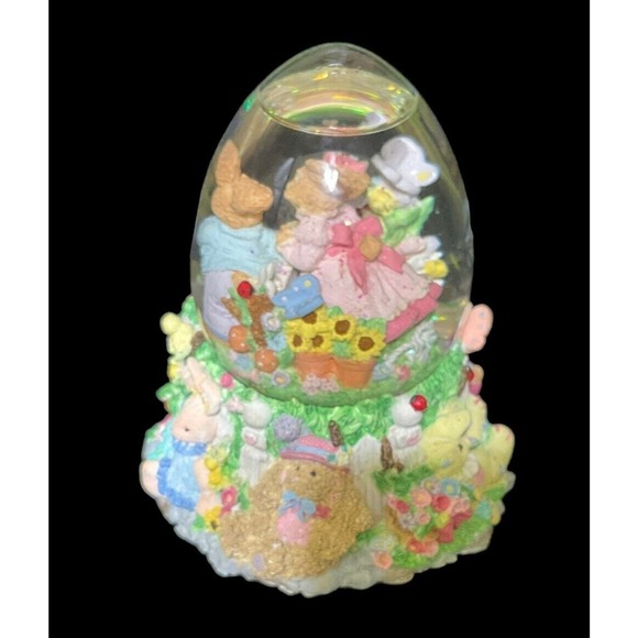 Easter Bunny Musical Snow Globe plays "Here Comes Peter Cottontail" - Picture 5 of 14